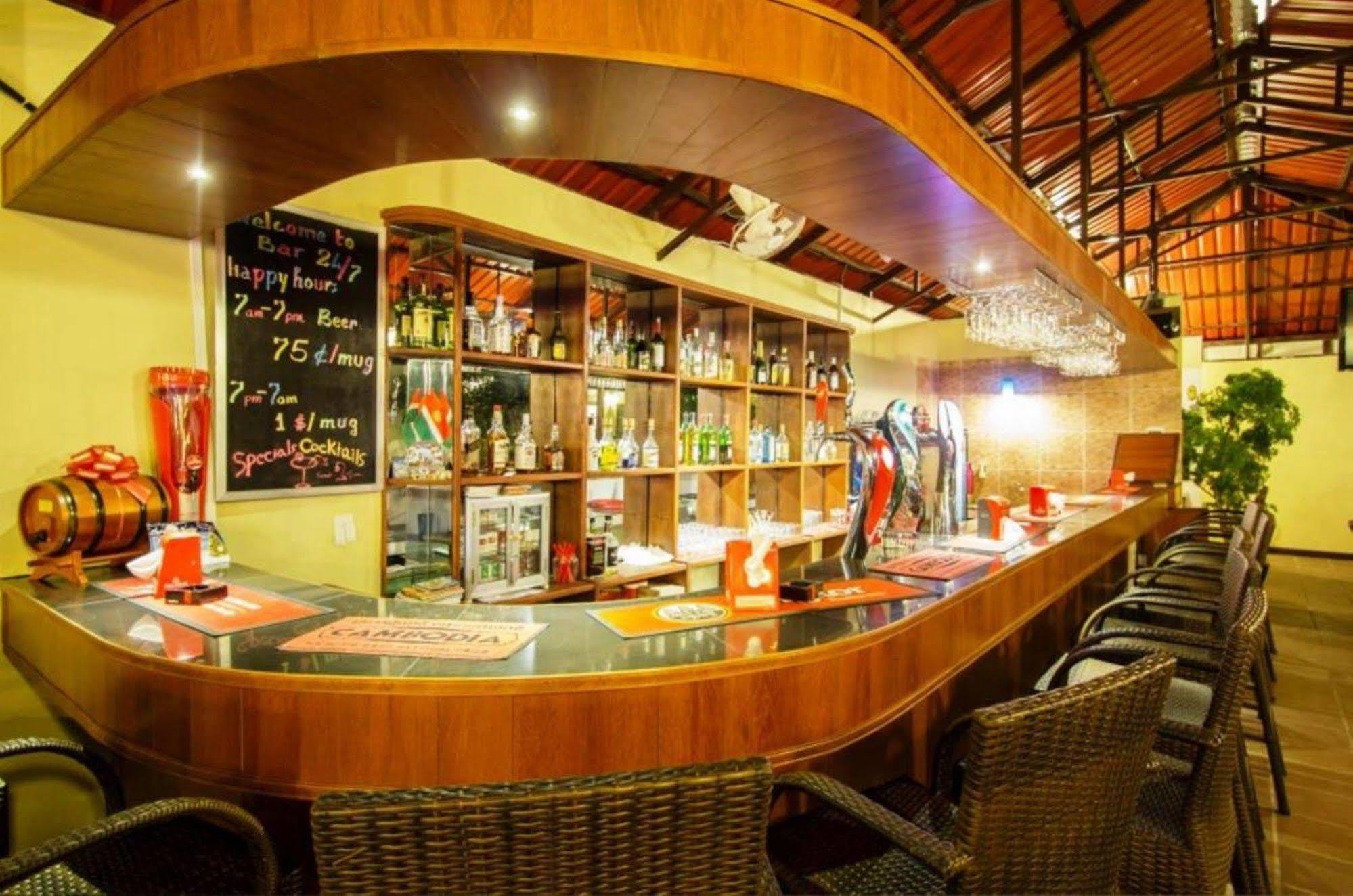 Sakal Guesthouse Restaurant & Bar Preăh Sihanŭk Zewnętrze zdjęcie